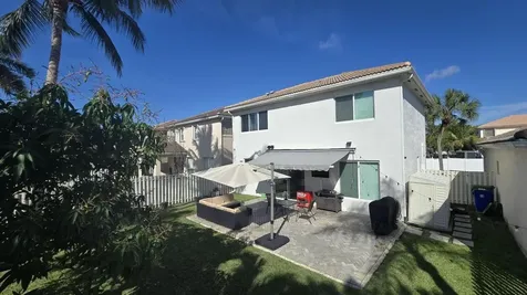 6878 NW 33rd Street Margate FL 33063