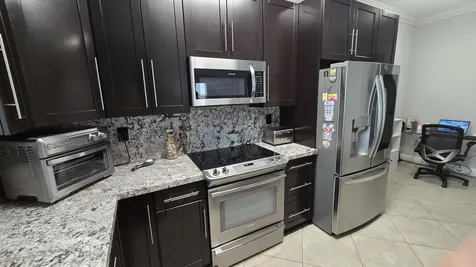 6878 NW 33rd Street Margate FL 33063