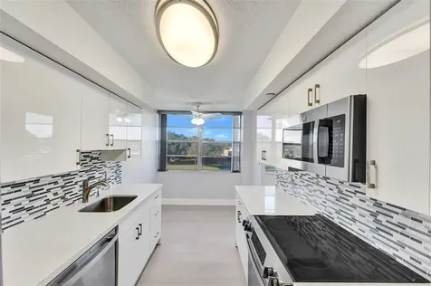 1000 Saint Charles Place Pembroke Pines FL 33026