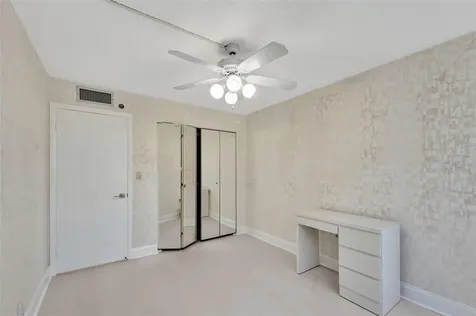 1000 Saint Charles Place Pembroke Pines FL 33026