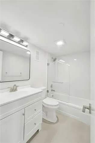1000 Saint Charles Place Pembroke Pines FL 33026