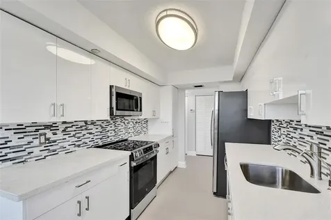 1000 Saint Charles Place Pembroke Pines FL 33026