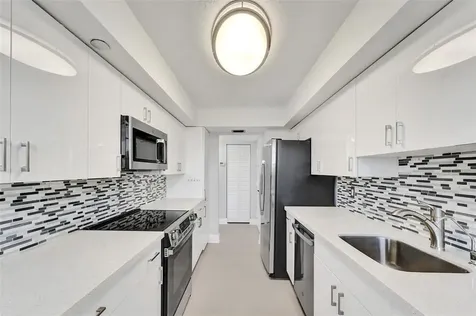 1000 Saint Charles Place Pembroke Pines FL 33026