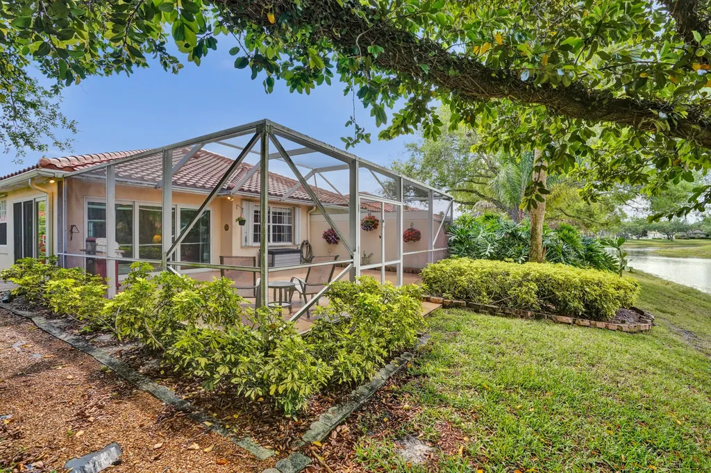 7156 Grassy Bay Drive West Palm Beach FL 33411