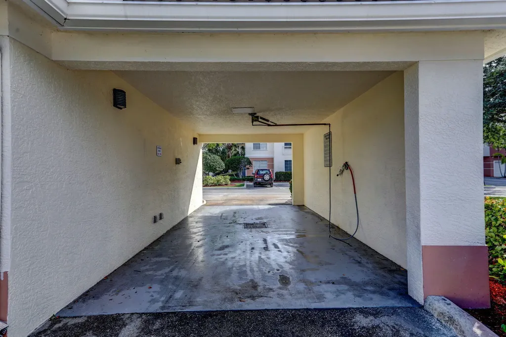 5301 Myrtlewood Circle E Palm Beach Gardens FL 33418