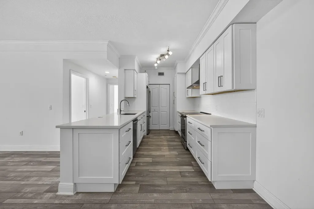 5301 Myrtlewood Circle E Palm Beach Gardens FL 33418