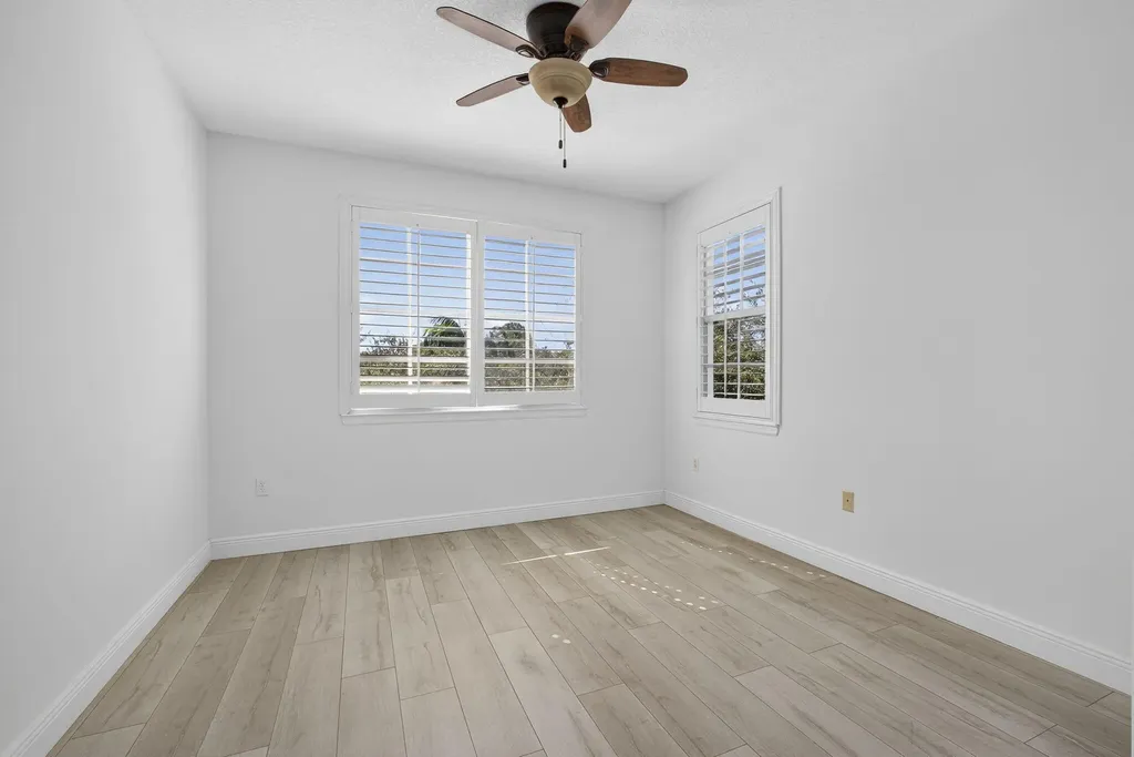 5301 Myrtlewood Circle E Palm Beach Gardens FL 33418