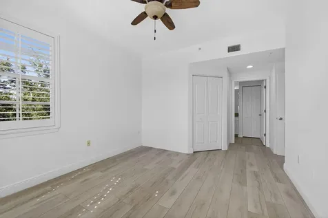 5301 Myrtlewood Circle E Palm Beach Gardens FL 33418