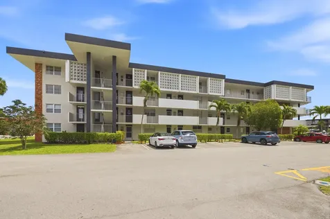 2991 NW 46th Avenue Lauderdale Lakes FL 33313