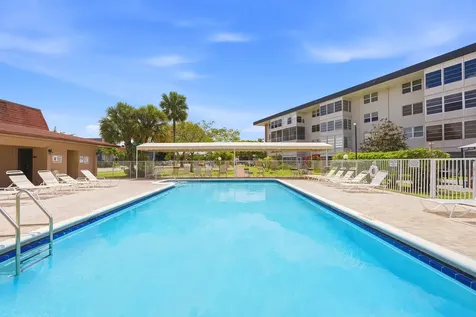 2991 NW 46th Avenue Lauderdale Lakes FL 33313