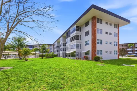 2991 NW 46th Avenue Lauderdale Lakes FL 33313