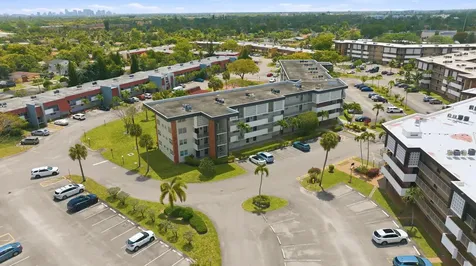 2991 NW 46th Avenue Lauderdale Lakes FL 33313