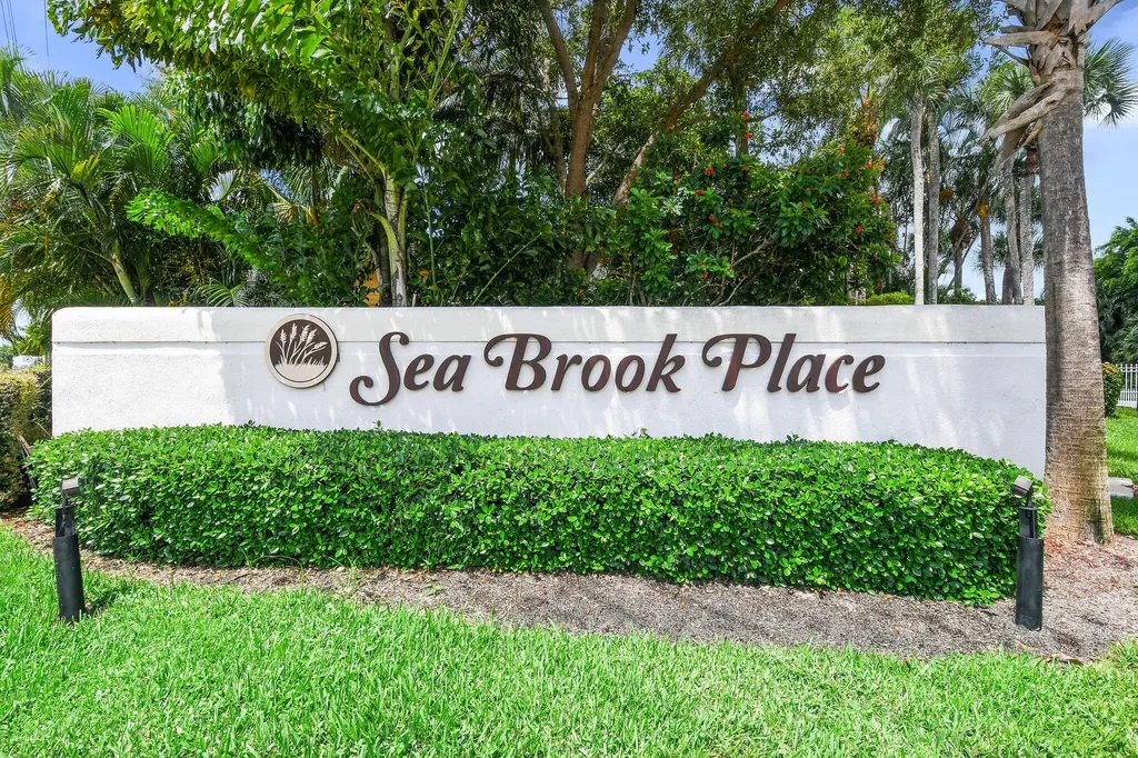 170 Seabreeze Circle Jupiter FL 33477