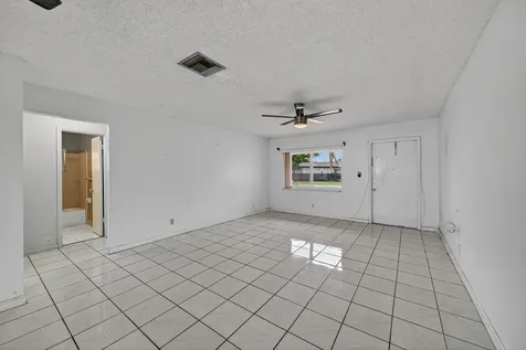 8104 NW 94th Avenue Tamarac FL 33321