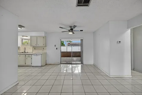 8104 NW 94th Avenue Tamarac FL 33321