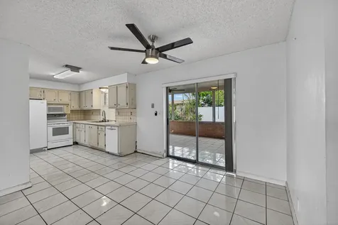 8104 NW 94th Avenue Tamarac FL 33321