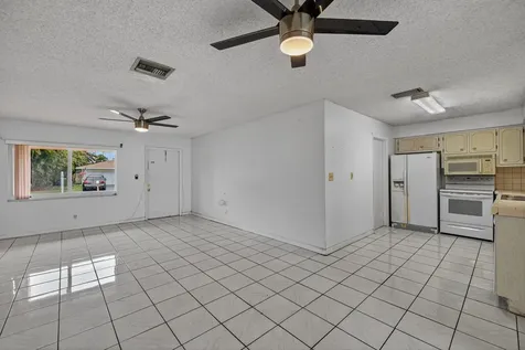 8104 NW 94th Avenue Tamarac FL 33321