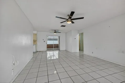 8104 NW 94th Avenue Tamarac FL 33321