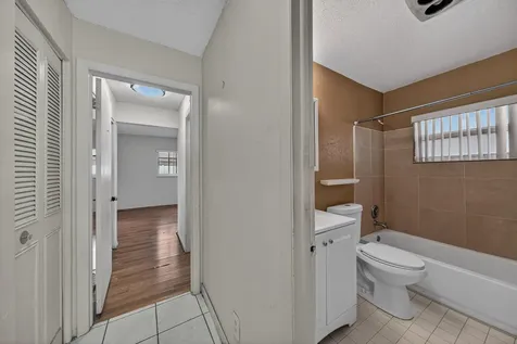 8104 NW 94th Avenue Tamarac FL 33321