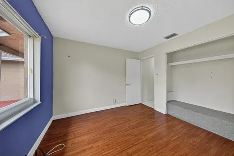 8104 NW 94th Avenue Tamarac FL 33321