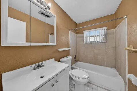 8104 NW 94th Avenue Tamarac FL 33321