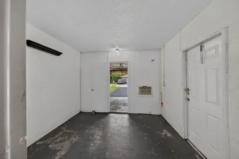 8104 NW 94th Avenue Tamarac FL 33321