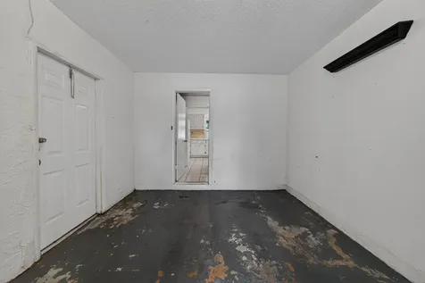 8104 NW 94th Avenue Tamarac FL 33321