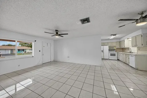 8104 NW 94th Avenue Tamarac FL 33321
