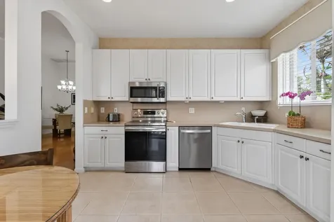 425 SW Talquin Lane Port St Lucie FL 34986