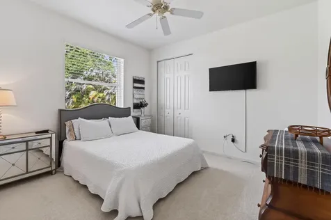 425 SW Talquin Lane Port St Lucie FL 34986