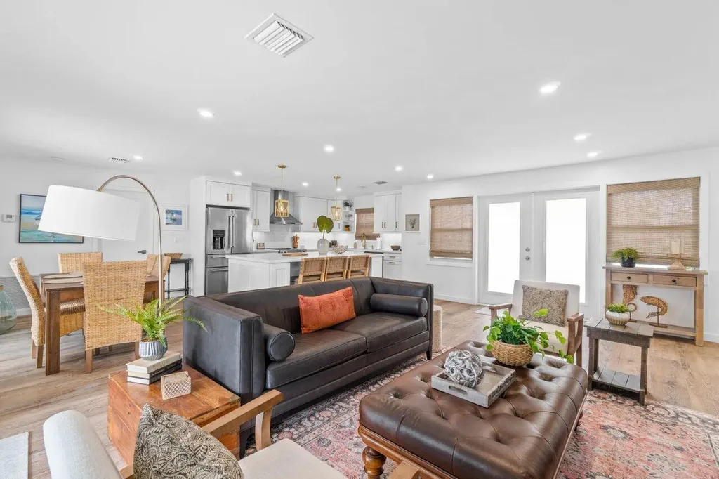 4586 Ellwood Drive Delray Beach FL 33445