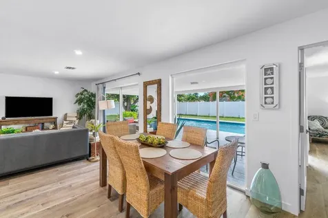 4586 Ellwood Drive Delray Beach FL 33445