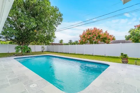 4586 Ellwood Drive Delray Beach FL 33445