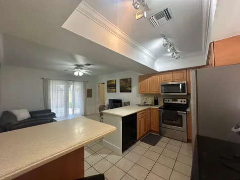 740 NE 37th Street Oakland Park FL 33334