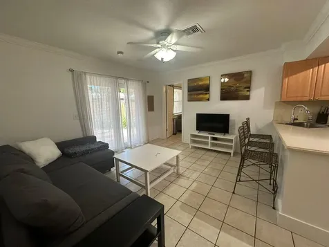 740 NE 37th Street Oakland Park FL 33334