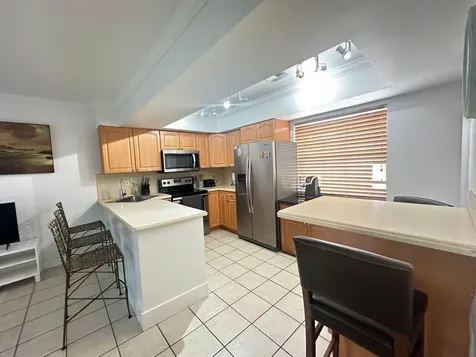 740 NE 37th Street Oakland Park FL 33334
