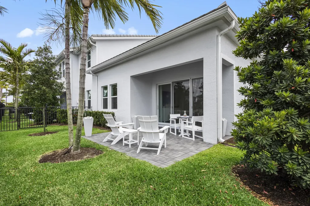 16181 Oakview Drive Westlake FL 33470