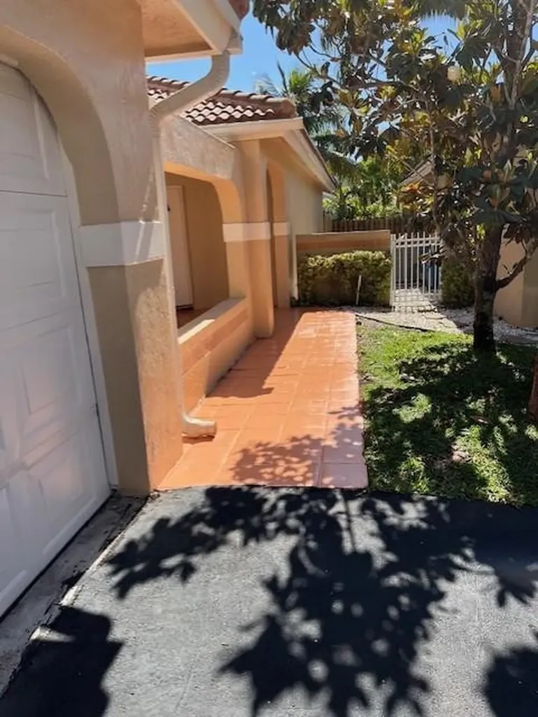 1311 Seagrape Circle Weston FL 33326