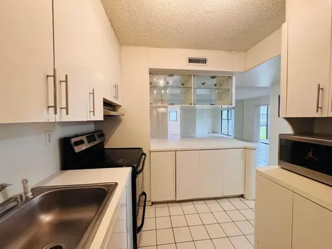 20681 NE 4th Place Miami FL 33179