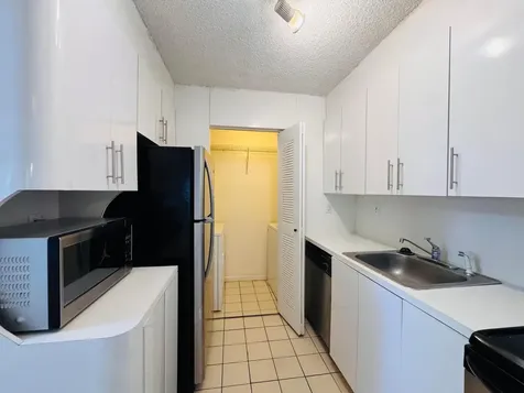 20681 NE 4th Place Miami FL 33179