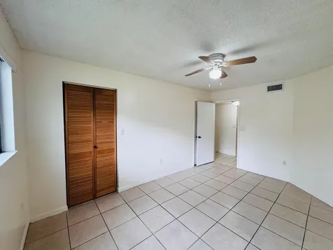 20681 NE 4th Place Miami FL 33179