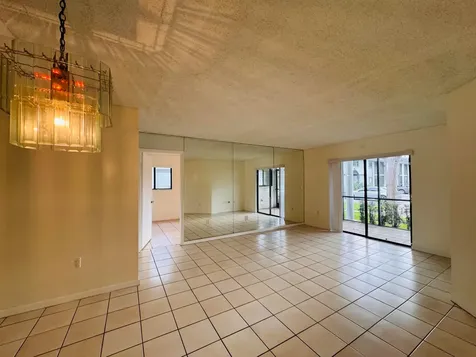 20681 NE 4th Place Miami FL 33179