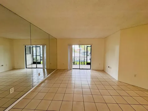 20681 NE 4th Place Miami FL 33179