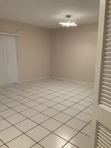 4008 Inverrary Drive Lauderhill FL 33319