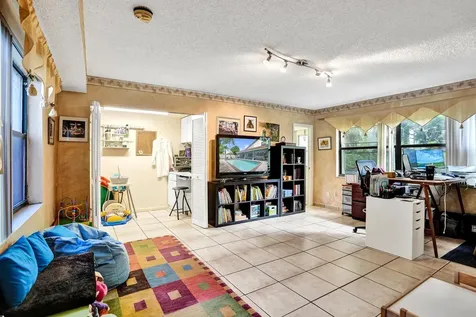7418 NW 49th Street Lauderhill FL 33319