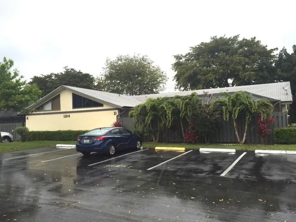 1148 Summit Trail Circle West Palm Beach FL 33415