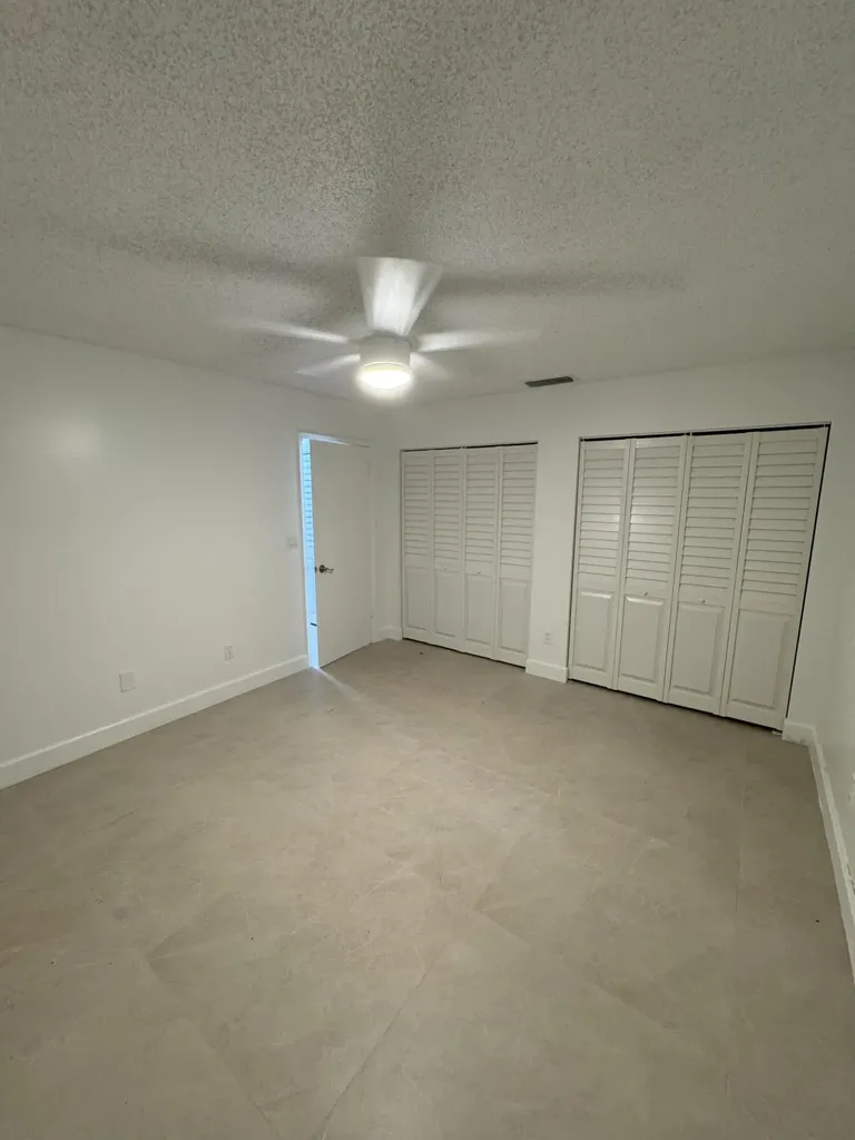 1148 Summit Trail Circle West Palm Beach FL 33415