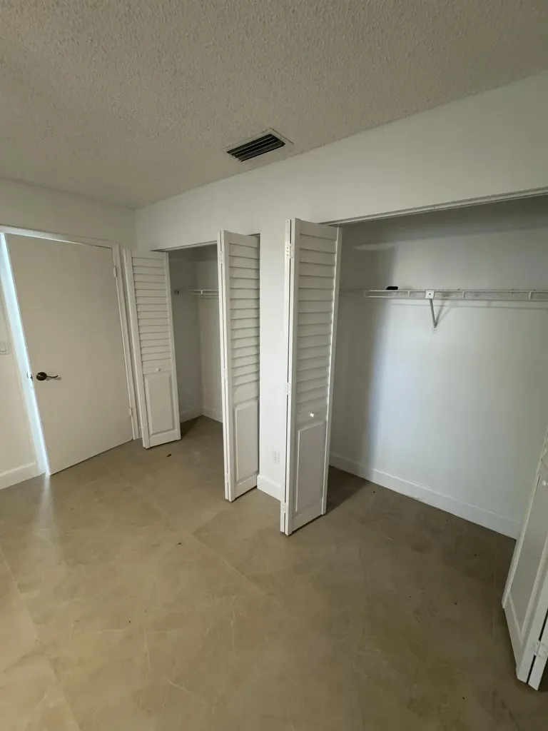 1148 Summit Trail Circle West Palm Beach FL 33415