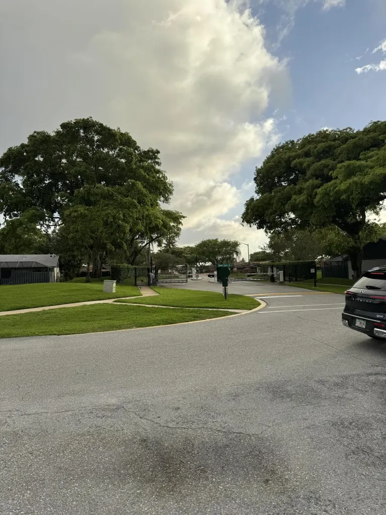 1148 Summit Trail Circle West Palm Beach FL 33415