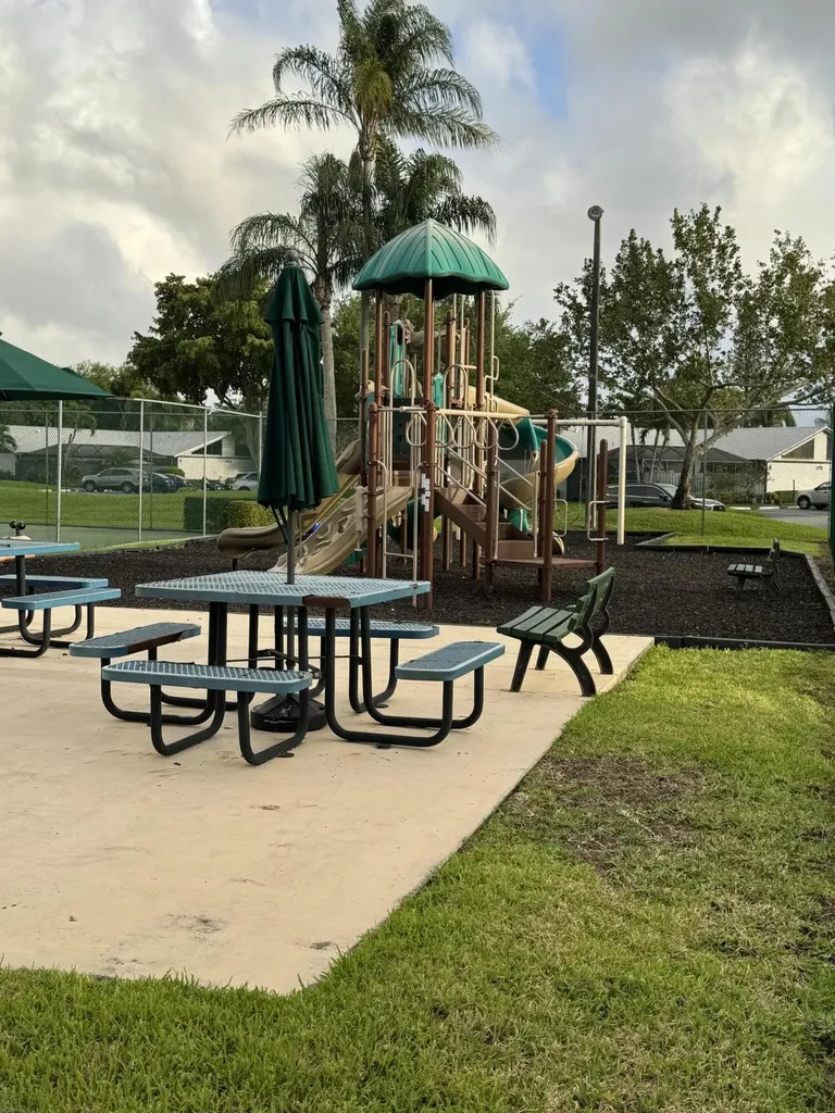1148 Summit Trail Circle West Palm Beach FL 33415